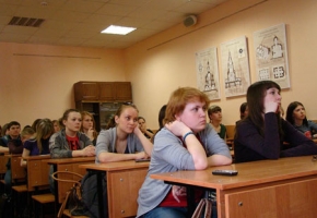 Епархиальный Центр защиты материнства и детства провёл встречу со студентами ОГУ
