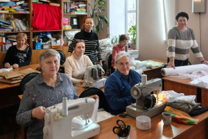 Мастерская «Стерильность — фронту!» Свято-Троицкого прихода отметила третью годовщину заботы