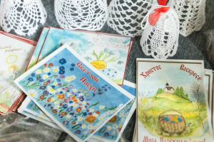 В храме Смоленской иконы Божией Матери открылась благотворительная Пасхальная ярмарка в поддержку бойцов СВО