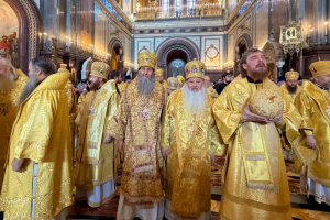 Митрополит Орловский и Болховский Тихон сослужил Святейшему Патриарху Кириллу за Литургией в Храме Христа Спасителя в день памяти равноапостольных Мефодия и Кирилла Митрополит Орловский и Болховский Тихон сослужил Святейшему Патриарху Кириллу за Литургией в Храме Христа Спасителя в день памяти равноапостольных Мефодия и Кирилла