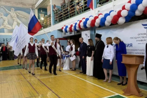 Благочинный Мценского округа напутствовал выпускников гимназии Благочинный Мценского округа напутствовал выпускников гимназии
