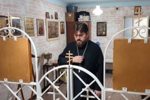 Протоиерей Василий Иванов начал двухнедельное пастырское служение при медроте Протоиерей Василий Иванов начал двухнедельное пастырское служение при медроте