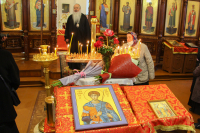 В день памяти великомученика Димитрия Солунского митрополит Орловский и Болховский Тихон совершил литургию в храме вмч. Димитрия Солунского города Дмитровска. 8 ноября 2020 г.