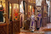 В Неделю 4-ю Великого поста и день памяти преподобного Иоанна Лествичника митрополит Орловский и Болховский Тихон совершил Литургию святителя Василия Великого в Покровском храме села Спасское (Салтыки) Орловского муниципального округа. 26 марта 2023 г.