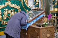 В праздник Похвалы Божией Матери (Субботу Акафиста) митрополит Орловский и Болховский Тихон совершил Божественную литургию в Свято-Никольском храме города Орла. 9 апреля 2022 г.