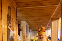 В канун дня памяти великомученицы Екатерины митрополит Орловский и Болховский Тихон совершил всенощное бдение в храме мучениц Веры, Надежды, Любови и матери их Софии в микрорайоне «Зареченский» города Орла. 6 декабря 2022 г.