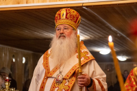 В канун дня памяти великомученицы Екатерины митрополит Орловский и Болховский Тихон совершил всенощное бдение в храме мучениц Веры, Надежды, Любови и матери их Софии в микрорайоне «Зареченский» города Орла. 6 декабря 2022 г.