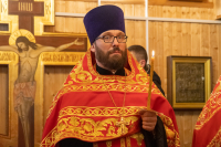 В канун дня памяти великомученицы Екатерины митрополит Орловский и Болховский Тихон совершил всенощное бдение в храме мучениц Веры, Надежды, Любови и матери их Софии в микрорайоне «Зареченский» города Орла. 6 декабря 2022 г.