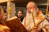 В канун дня памяти великомученицы Екатерины митрополит Орловский и Болховский Тихон совершил всенощное бдение в храме мучениц Веры, Надежды, Любови и матери их Софии в микрорайоне «Зареченский» города Орла. 6 декабря 2022 г.