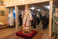 В день памяти великомученицы Екатерины митрополит Орловский и Болховский Тихон возглавил Божественную литургию в храме мучениц Веры, Надежды, Любови и матери их Софии в микрорайоне «Зареченский» города Орла. 7 декабря 2022 г.