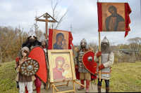 День народного единства орловчане отметили крестным ходом и богатырским праздником. 4 ноября 2018 г.