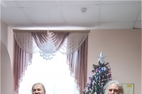 Настоятель храма великомученика Димитрия Солунского города Дмитровска протоиерей Валерий Палкин посетил Дом ветеранов в селе Крупышино Дмитровского района