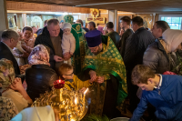 В канун Недели 6-й Великого поста, ваий, праздника Входа Господня в Иерусалим митрополит Орловский и Болховский Тихон совершил всенощное бдение в храме мучениц Веры, Надежды, Любови и матери их Софии в микрорайоне «Зареченский» города Орла. 27 апреля 2024 г.