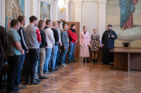 В канун праздника Покрова Пресвятой Богородицы православный Клуб семьи, любви и верности провел первую встречу знакомств для одиноких молодых людей в зале Архиерейской резиденции. г.Орел, 13 октября 2024 года. В канун праздника Покрова Пресвятой Богородицы православный Клуб семьи, любви и верности провел первую встречу знакомств для одиноких молодых людей в зале Архиерейской резиденции. г.Орел, 13 октября 2024 года.