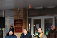Торжественные проводы бойцов, отправляющихся на службу по контракту, прошли у здания администрации Советского района. 21 февраля 2025 года, г.Орел