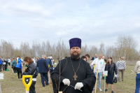 Представители Орловской епархии приняли участие в международной акции «Сад памяти», деревня Нижняя Калиновка Платоновского сельского поселения Орловского муниципального округа. 17 апреля 2025 года. Представители Орловской епархии приняли участие в международной акции «Сад памяти», деревня Нижняя Калиновка Платоновского сельского поселения Орловского муниципального округа. 17 апреля 2025 года.