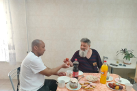 Отдел церковной благотворительности и социального служения Орловской епархии навестил Кризисный центр социальной адаптации для бездомных. 24 апреля 2025 года, г.Орел.