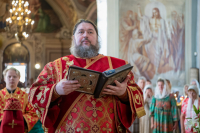 В день Пророка Илии и по случаю 250 летней годовщины со дня рождения храма, митрополит Орловский и Болховский Тихон возглавил Божественную Литургию в Николо-Песковском храме города Орла. 2 августа 2025 года. 