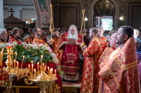 В день Пророка Илии и по случаю 250 летней годовщины со дня рождения храма, митрополит Орловский и Болховский Тихон возглавил Божественную Литургию в Николо-Песковском храме города Орла. 2 августа 2025 года. 