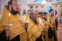 В канун дня памяти священноисповедника Георгия Коссова митрополит Орловский и Болховский Тихон возглавил всенощное бдение в Спасо-Преображенском соборе города Болхова. 8 декабря 2023 г.