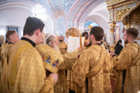 В канун дня памяти священноисповедника Георгия Коссова митрополит Орловский и Болховский Тихон возглавил всенощное бдение в Спасо-Преображенском соборе города Болхова. 8 декабря 2023 г.