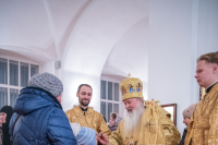 В канун дня памяти священноисповедника Георгия Коссова митрополит Орловский и Болховский Тихон возглавил всенощное бдение в Спасо-Преображенском соборе города Болхова. 8 декабря 2023 г.
