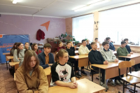 Благочинный Троснянско-Кромского округа пообщался с десятиклассникам Благочинный Троснянско-Кромского округа пообщался с десятиклассникам