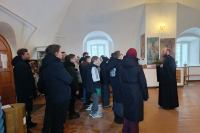 Настоятель храма Вознесения Господня провел экскурсию для восьмиклассников Настоятель храма Вознесения Господня провел экскурсию для восьмиклассников