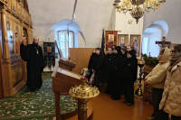 Настоятель храма Вознесения Господня провел экскурсию для восьмиклассников Настоятель храма Вознесения Господня провел экскурсию для восьмиклассников