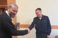 В дни попразднства Крещения Господня председатель епархиального отдела по взаимодействию с правоохранительными учреждениями иерей Евгений Щенников посетил региональное управление ГИБДД и Орловский юридический институт, 21-22 января 2026 года, г.Орел В дни попразднства Крещения Господня председатель епархиального отдела по взаимодействию с правоохранительными учреждениями иерей Евгений Щенников посетил региональное управление ГИБДД и Орловский юридический институт, 21-22 января 2026 года, г.Орел