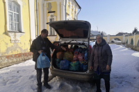 Приход храма великомученика Димитрия Солунского отправил очередную гуманитарную помощь для бойцов