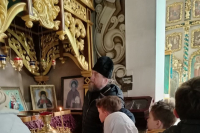Настоятель Николо-Песковского храма провел экскурсию для первоклассников