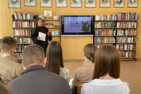 Клирик храма иконы Божией Матери «Знамение» Курская-Коренная пообщался со студентами Клирик храма иконы Божией Матери «Знамение» Курская-Коренная пообщался со студентами
