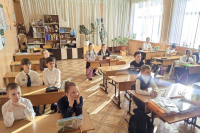 Настоятель Свято-Георгиевского храма встретился со школьниками Настоятель Свято-Георгиевского храма встретился со школьниками