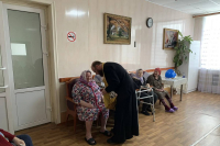 Священнослужители Мценского благочиния посетил подопечных социального учреждения
