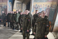 Клирик Свято-Троицкого храма провел экскурсию для военнослужащих Клирик Свято-Троицкого храма провел экскурсию для военнослужащих