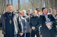 Приходская община храма cвященноисповедника Георгия Коcсова посетила святые места Болхова