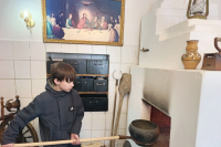 Настоятель храма Вознесения Господня провел экскурсию для школьников
