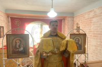 Клирик Свято-Троицкого храма совершил праздничную Пасхальную службу в храме медроты Гуляйпольского направления