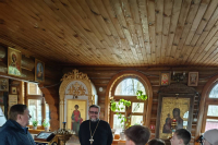 Школьники посетили Казанский храм Школьники посетили Казанский храм