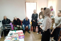Воспитанники воскресной школы Николо-Песковского храма поздравили подопечных социального учреждения с Пасхой