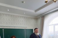 Настоятель храма иконы Божией Матери «Спорительница хлебов» рассказал гимназистам о весенних церковных праздниках