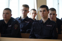 Председатель епархиального отдела по взаимодействию с правоохранительными учреждениями иерей Евгений Щенников провёл встречу с личным составом отдельного батальона ГИБДД регионального управления ведомства и с курсантам ОЮИ. 30-31 марта 2026 года, г.Орел
