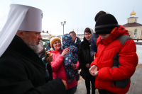 В канун праздника Сретения Господня митрополит Орловский и Болховский Антоний в сослужении епископа Ливенского и Малоархангельского Нектария и схиархимандрита Илия (Ноздрина) совершил всенощное бдение в храме Сретения Господня в поселке Вятский Посад Орловского района. 14 февраля 2019 г.