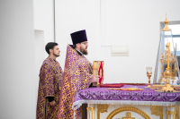 В Неделю 3-ю Великого поста, Крестопоклонную, в день празднования иконы Божией Матери «Державная» и в годовщину со дня преставления схиархимандрита Илия (Ноздрина), в храме Сретения Господня поселка Вятский Посад Орловского муниципального округа была совершена архиерейская Божественная литургия. 15 марта 2026 года, Орловский муниципальный округ В Неделю 3-ю Великого поста, Крестопоклонную, в день празднования иконы Божией Матери «Державная» и в годовщину со дня преставления схиархимандрита Илия (Ноздрина), в храме Сретения Господня поселка Вятский Посад Орловского муниципального округа была совершена архиерейская Божественная литургия. 15 марта 2026 года, Орловский муниципальный округ