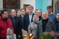 В Неделю 3-ю Великого поста, Крестопоклонную, в день празднования иконы Божией Матери «Державная» и в годовщину со дня преставления схиархимандрита Илия (Ноздрина), в храме Сретения Господня поселка Вятский Посад Орловского муниципального округа была совершена архиерейская Божественная литургия. 15 марта 2026 года, Орловский муниципальный округ В Неделю 3-ю Великого поста, Крестопоклонную, в день празднования иконы Божией Матери «Державная» и в годовщину со дня преставления схиархимандрита Илия (Ноздрина), в храме Сретения Господня поселка Вятский Посад Орловского муниципального округа была совершена архиерейская Божественная литургия. 15 марта 2026 года, Орловский муниципальный округ
