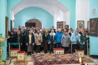 В Неделю 3-ю Великого поста, Крестопоклонную, в день празднования иконы Божией Матери «Державная» и в годовщину со дня преставления схиархимандрита Илия (Ноздрина), в храме Сретения Господня поселка Вятский Посад Орловского муниципального округа была совершена архиерейская Божественная литургия. 15 марта 2026 года, Орловский муниципальный округ В Неделю 3-ю Великого поста, Крестопоклонную, в день празднования иконы Божией Матери «Державная» и в годовщину со дня преставления схиархимандрита Илия (Ноздрина), в храме Сретения Господня поселка Вятский Посад Орловского муниципального округа была совершена архиерейская Божественная литургия. 15 марта 2026 года, Орловский муниципальный округ