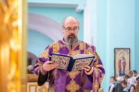 В Неделю 3-ю Великого поста, Крестопоклонную, в день празднования иконы Божией Матери «Державная» и в годовщину со дня преставления схиархимандрита Илия (Ноздрина), в храме Сретения Господня поселка Вятский Посад Орловского муниципального округа была совершена архиерейская Божественная литургия. 15 марта 2026 года, Орловский муниципальный округ В Неделю 3-ю Великого поста, Крестопоклонную, в день празднования иконы Божией Матери «Державная» и в годовщину со дня преставления схиархимандрита Илия (Ноздрина), в храме Сретения Господня поселка Вятский Посад Орловского муниципального округа была совершена архиерейская Божественная литургия. 15 марта 2026 года, Орловский муниципальный округ