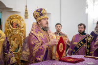 В Неделю 3-ю Великого поста, Крестопоклонную, в день празднования иконы Божией Матери «Державная» и в годовщину со дня преставления схиархимандрита Илия (Ноздрина), в храме Сретения Господня поселка Вятский Посад Орловского муниципального округа была совершена архиерейская Божественная литургия. 15 марта 2026 года, Орловский муниципальный округ В Неделю 3-ю Великого поста, Крестопоклонную, в день празднования иконы Божией Матери «Державная» и в годовщину со дня преставления схиархимандрита Илия (Ноздрина), в храме Сретения Господня поселка Вятский Посад Орловского муниципального округа была совершена архиерейская Божественная литургия. 15 марта 2026 года, Орловский муниципальный округ