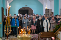 В Неделю 3-ю Великого поста, Крестопоклонную, в день празднования иконы Божией Матери «Державная» и в годовщину со дня преставления схиархимандрита Илия (Ноздрина), в храме Сретения Господня поселка Вятский Посад Орловского муниципального округа была совершена архиерейская Божественная литургия. 15 марта 2026 года, Орловский муниципальный округ В Неделю 3-ю Великого поста, Крестопоклонную, в день празднования иконы Божией Матери «Державная» и в годовщину со дня преставления схиархимандрита Илия (Ноздрина), в храме Сретения Господня поселка Вятский Посад Орловского муниципального округа была совершена архиерейская Божественная литургия. 15 марта 2026 года, Орловский муниципальный округ